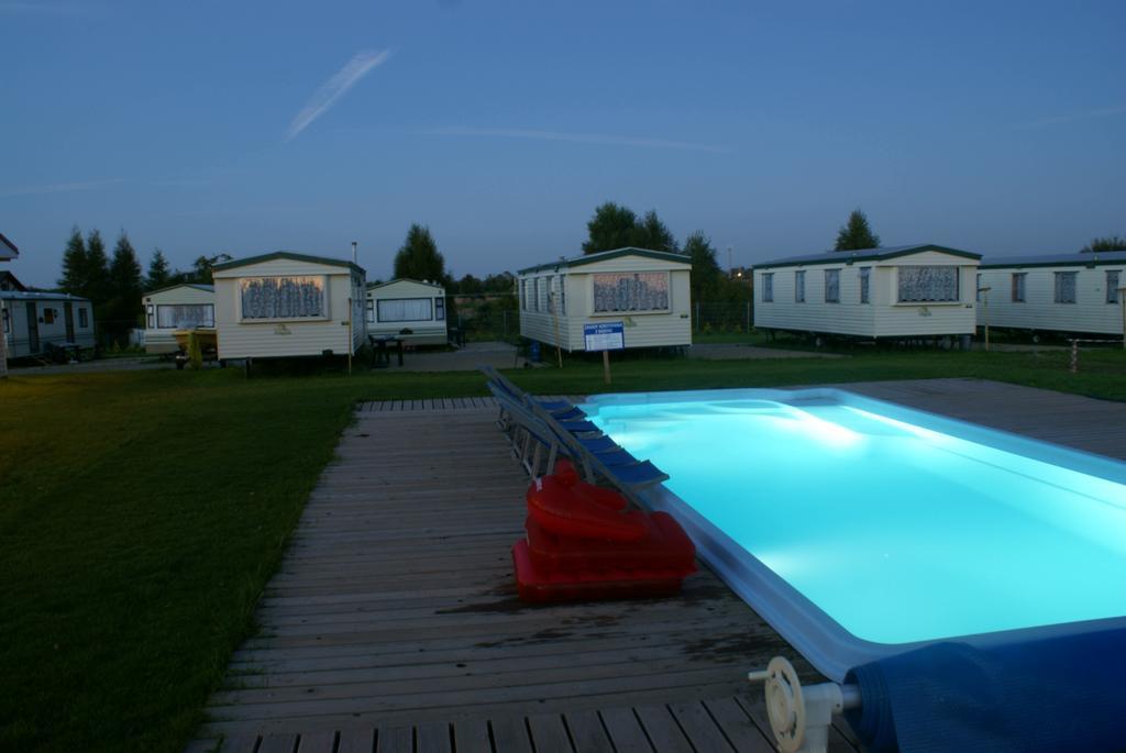 Cuma Camp Villa Сърбиново Екстериор снимка